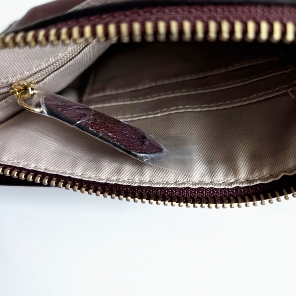 Nine West New Brown/Red Clutch Wristlet With Shiny Gold Hardware - Picture 9 of 16